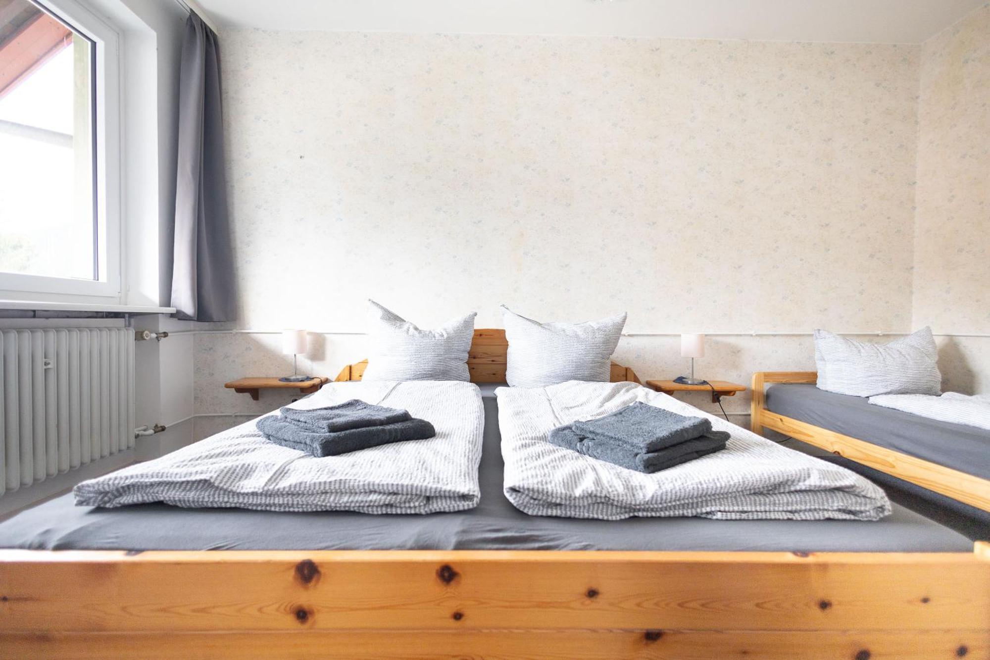 Apartmenthaus Am Waldrand- Kueche - Fruehstueck - Balkon Wildemann Buitenkant foto