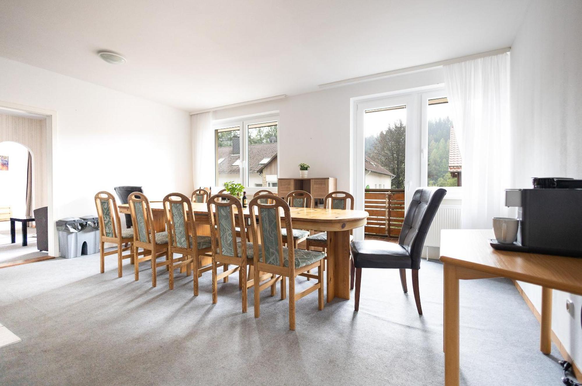 Apartmenthaus Am Waldrand- Kueche - Fruehstueck - Balkon Wildemann Buitenkant foto