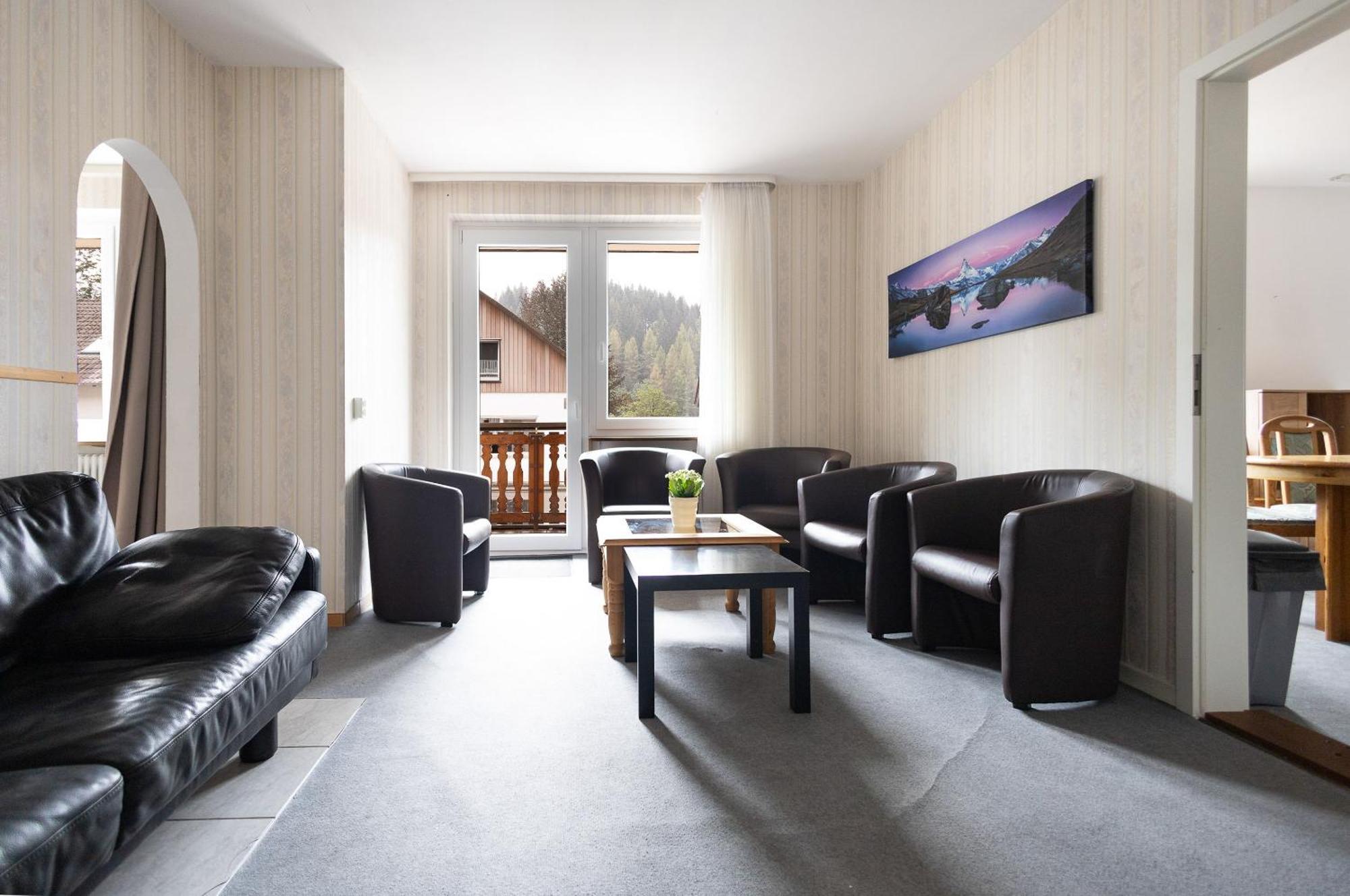 Apartmenthaus Am Waldrand- Kueche - Fruehstueck - Balkon Wildemann Buitenkant foto