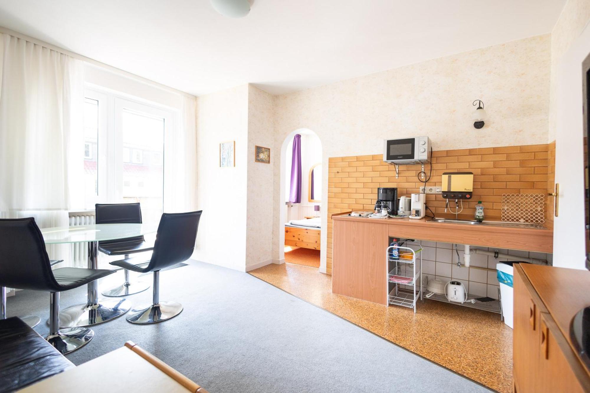 Apartmenthaus Am Waldrand- Kueche - Fruehstueck - Balkon Wildemann Buitenkant foto